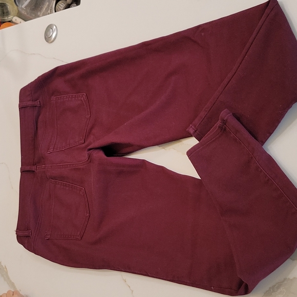 Women's Skinny Pants - Picture 4 of 7
